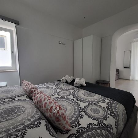 B&B Tra Le Vie Del Borgo Vieste Værelse billede