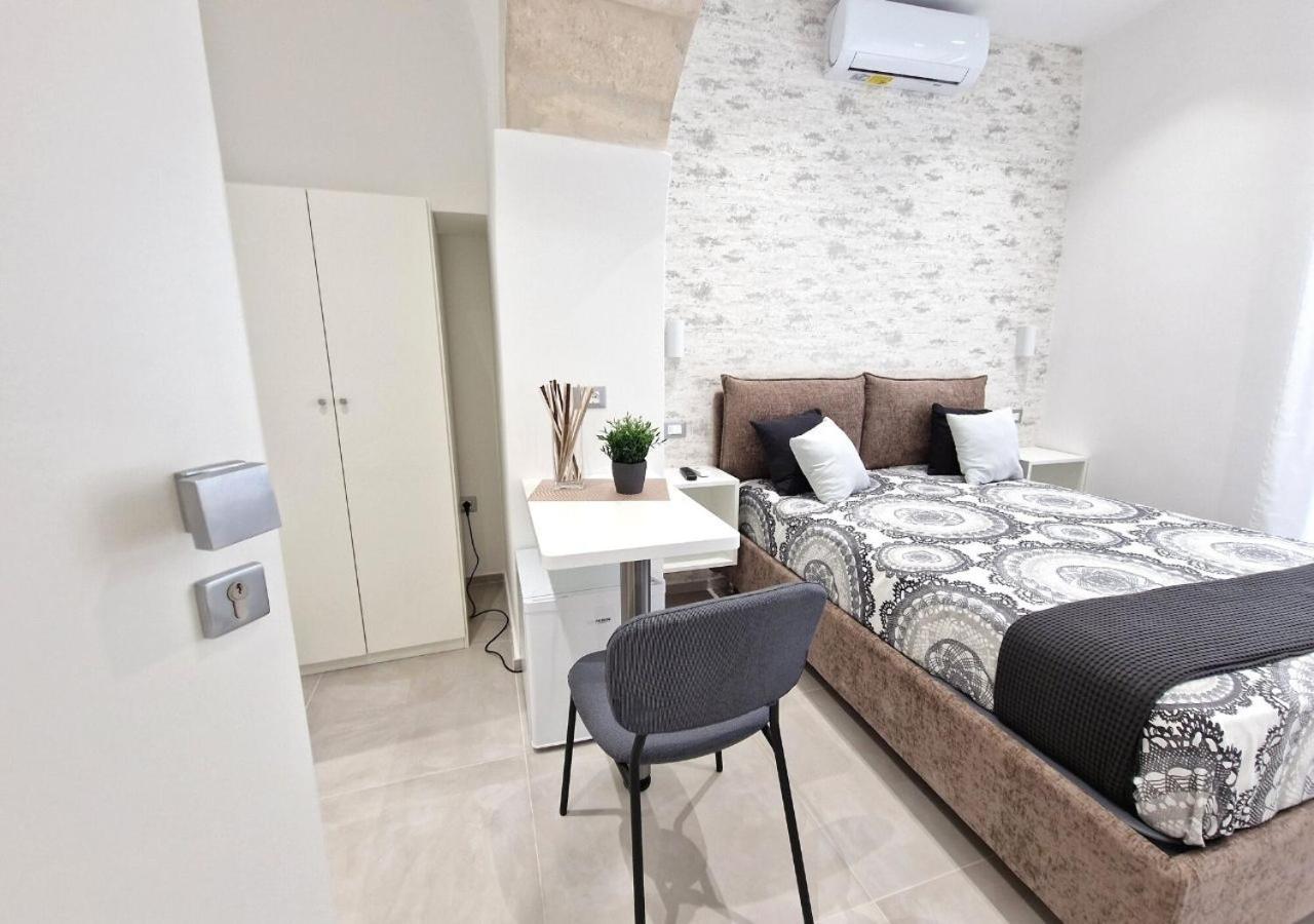 B&B Tra Le Vie Del Borgo Vieste Eksteriør billede