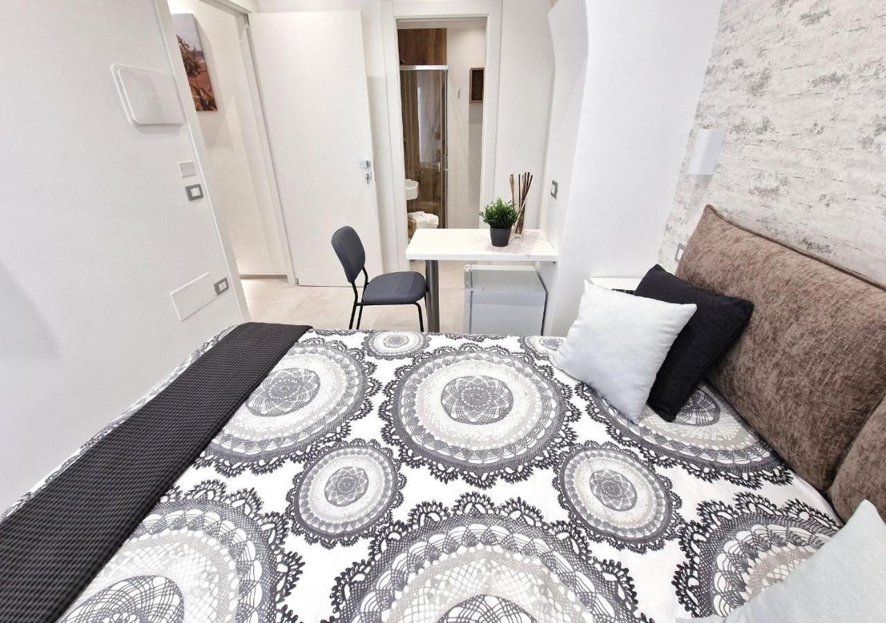 B&B Tra Le Vie Del Borgo Vieste Eksteriør billede