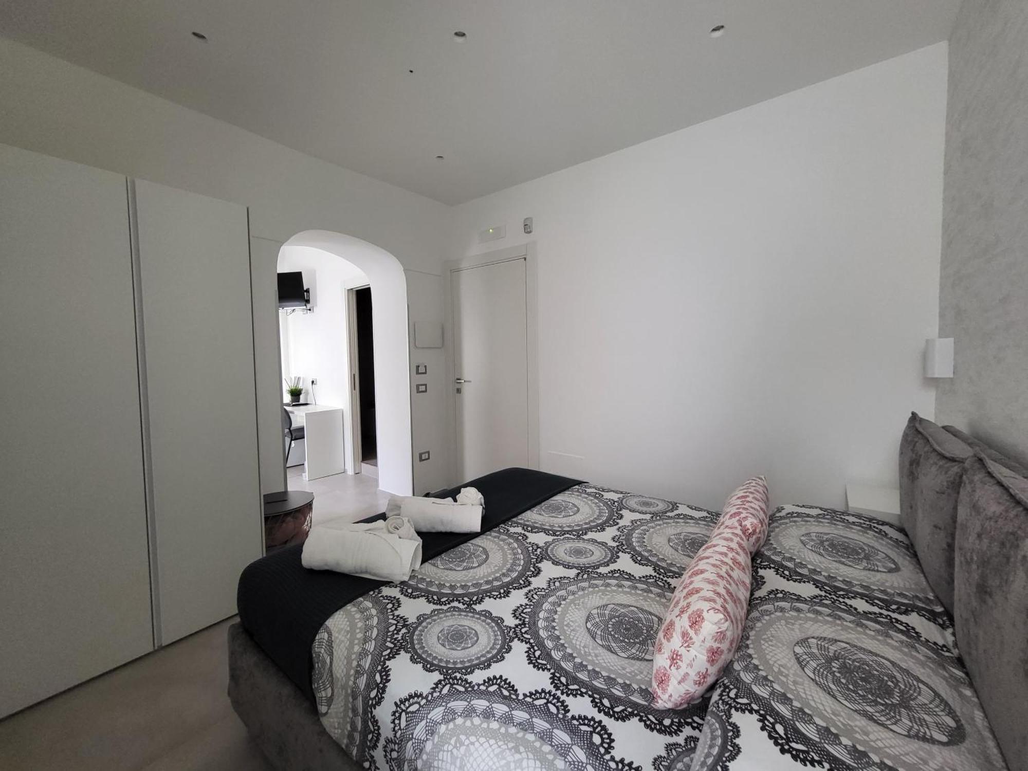 B&B Tra Le Vie Del Borgo Vieste Eksteriør billede